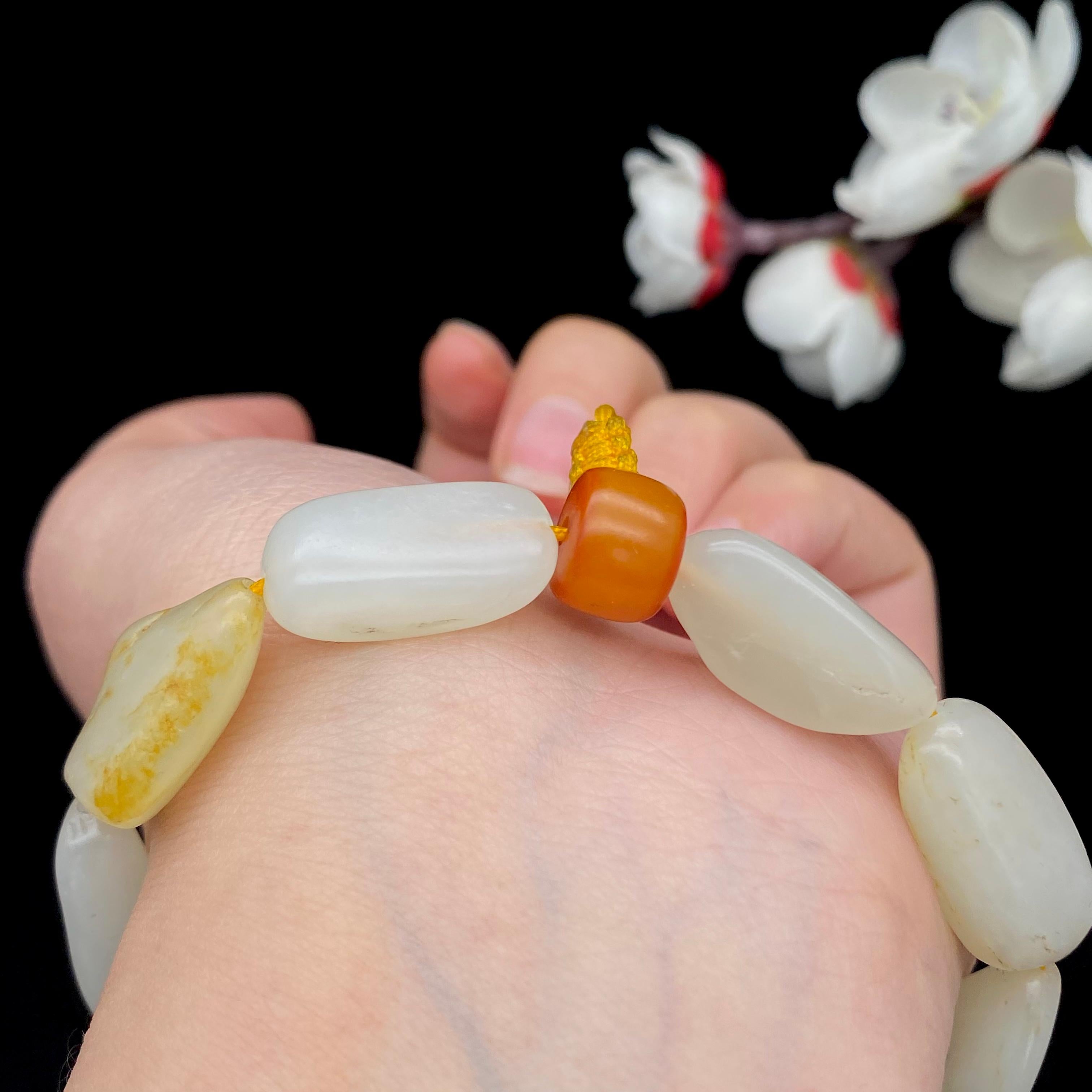 和田玉洒金皮【精品手串】（31.1g） – 厚德载玉