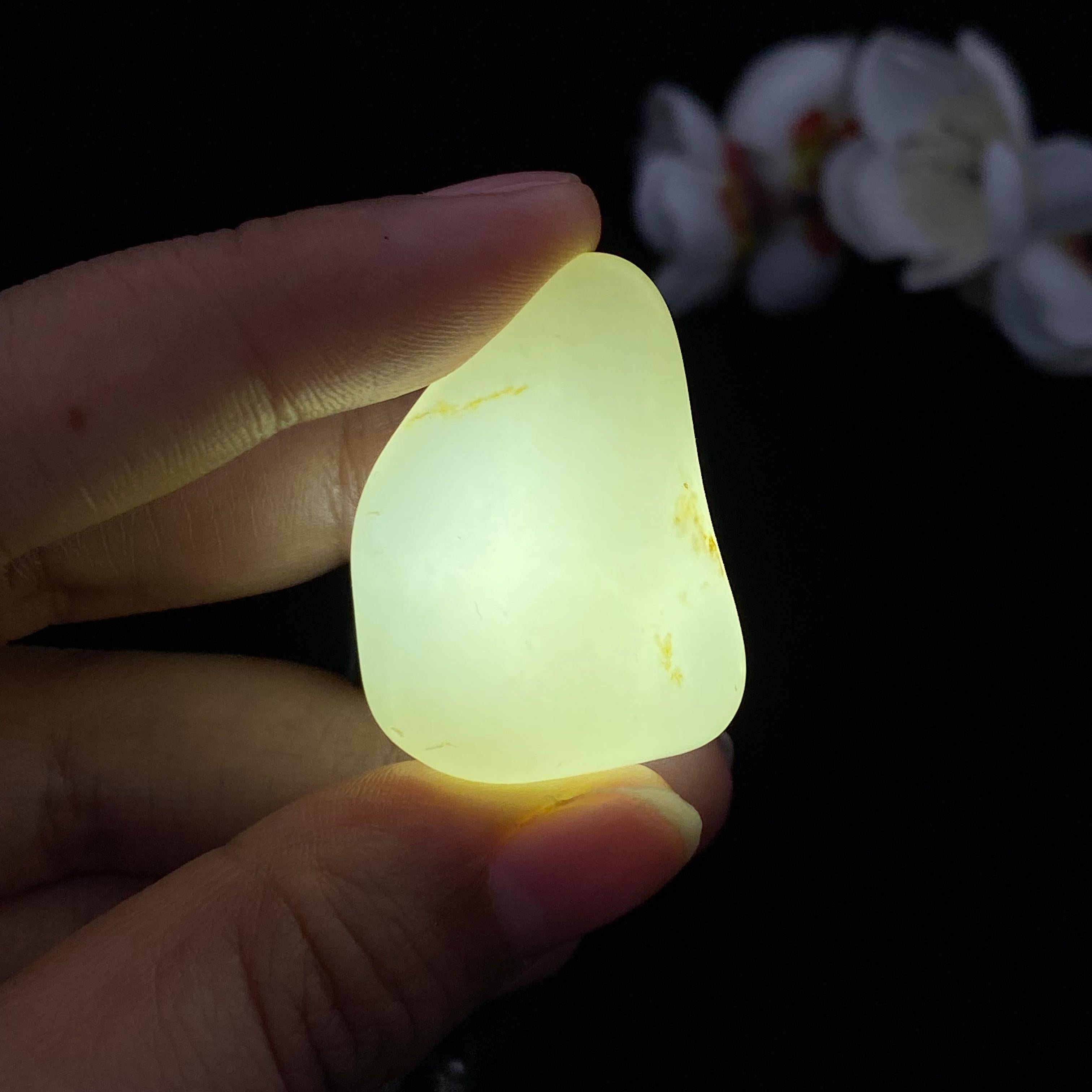 和田玉-白玉籽料原石（17.2g）