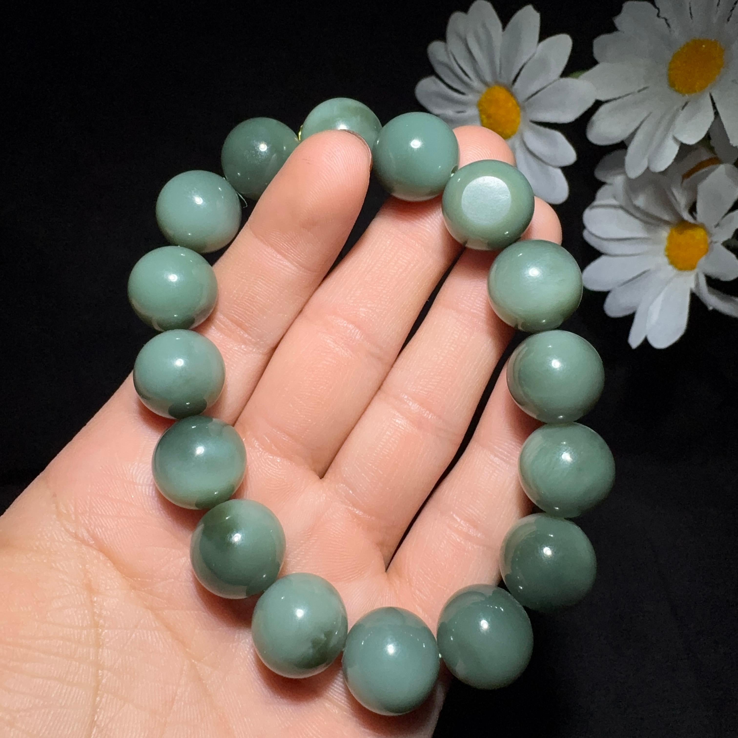 特色和田玉籽料沙枣青圆珠手串（69.1g）