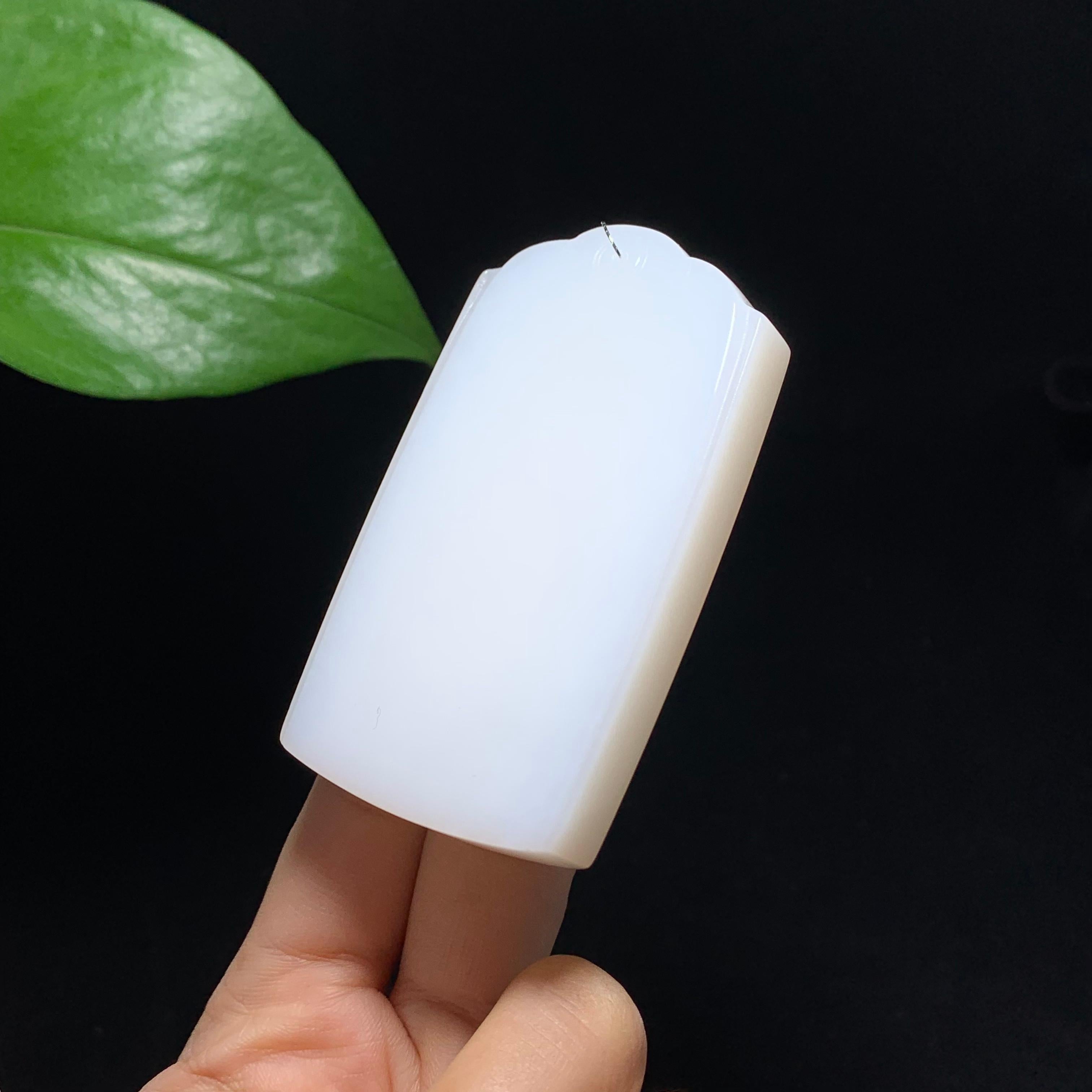 收藏级和田山料羊脂白玉无事牌挂件（90.8g）