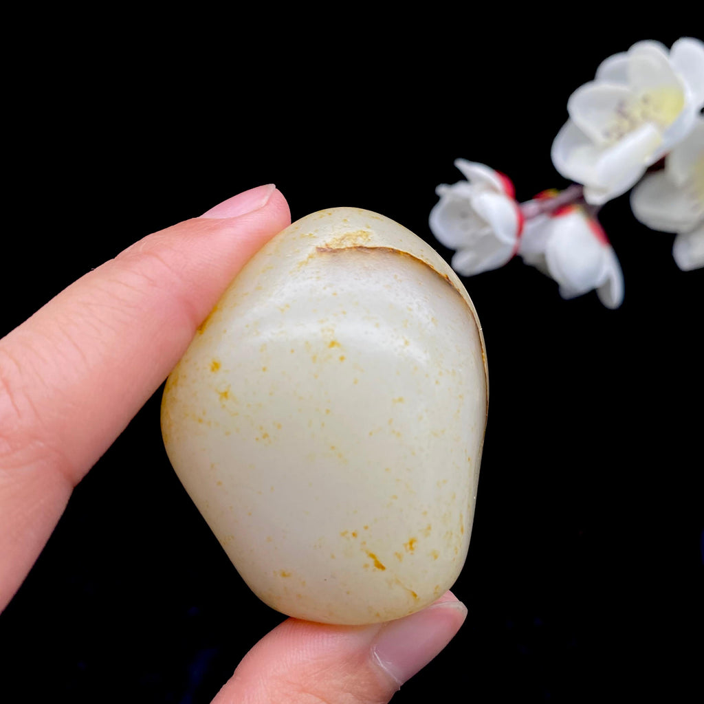 和田玉洒金皮籽料原石（63.6g）