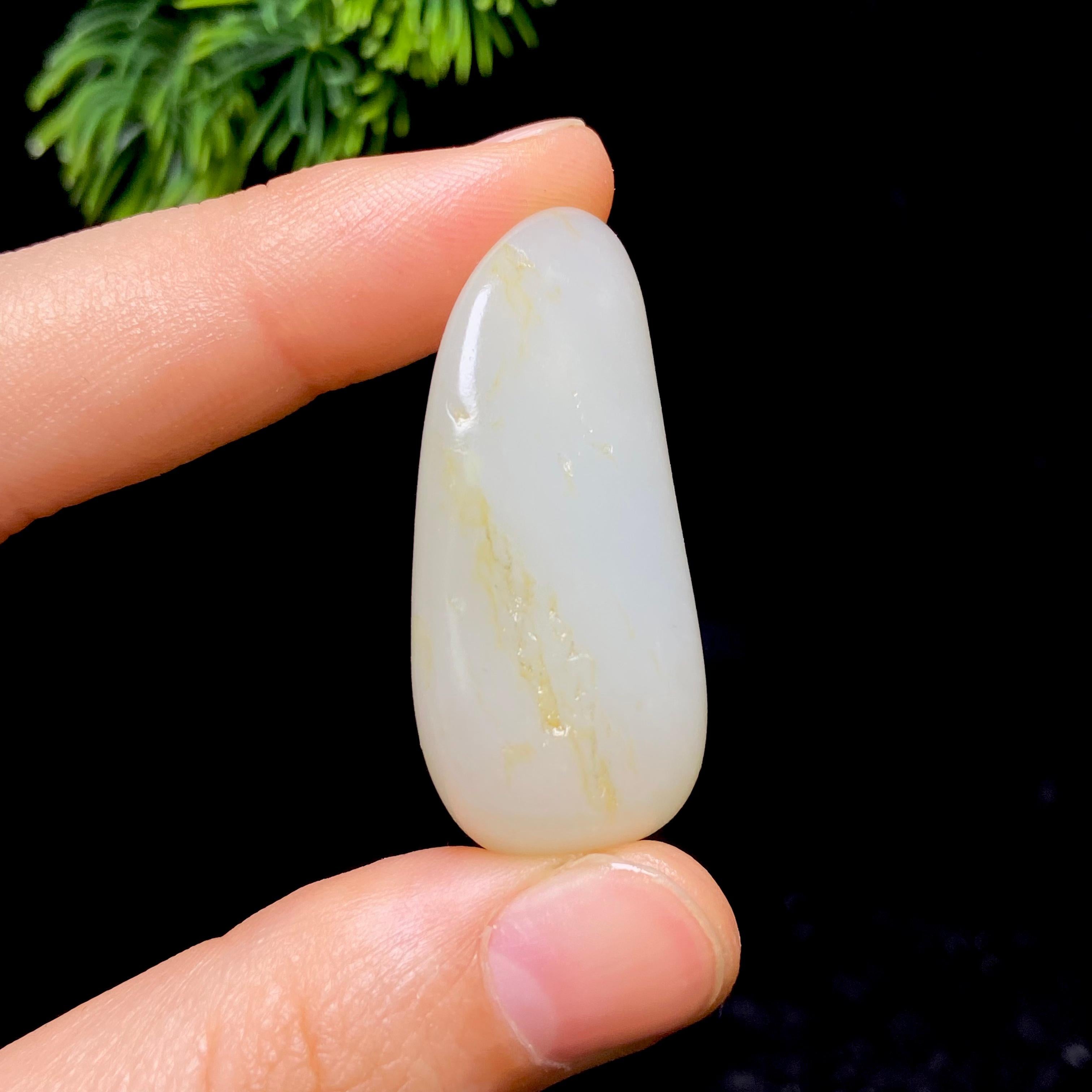 和田玉黄皮籽料（28.2g）