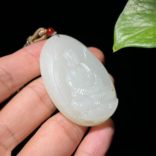 和田玉籽料淡淡的洒金皮大日如来牌（33.7g）