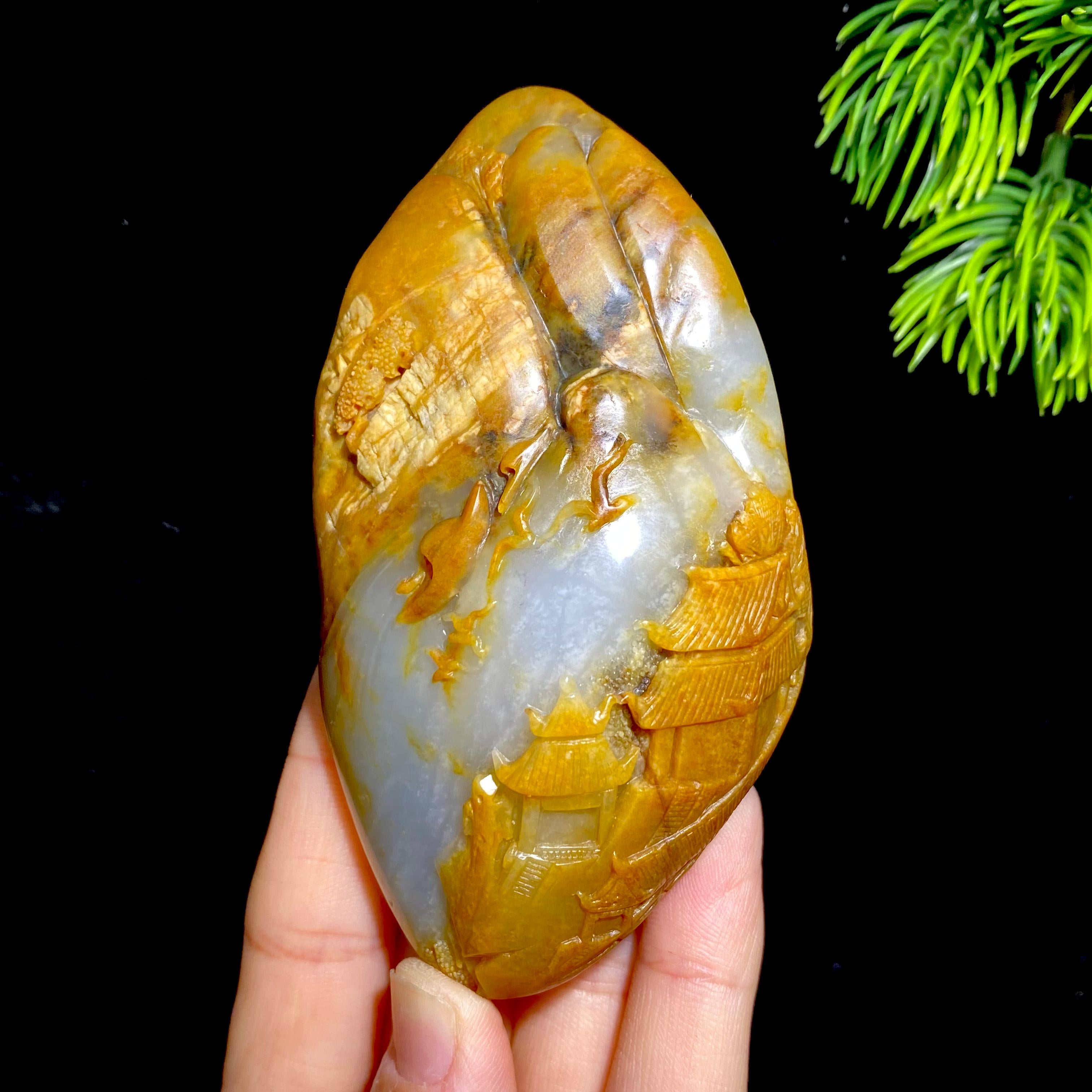 和田玉籽料山水把件（210.4g）