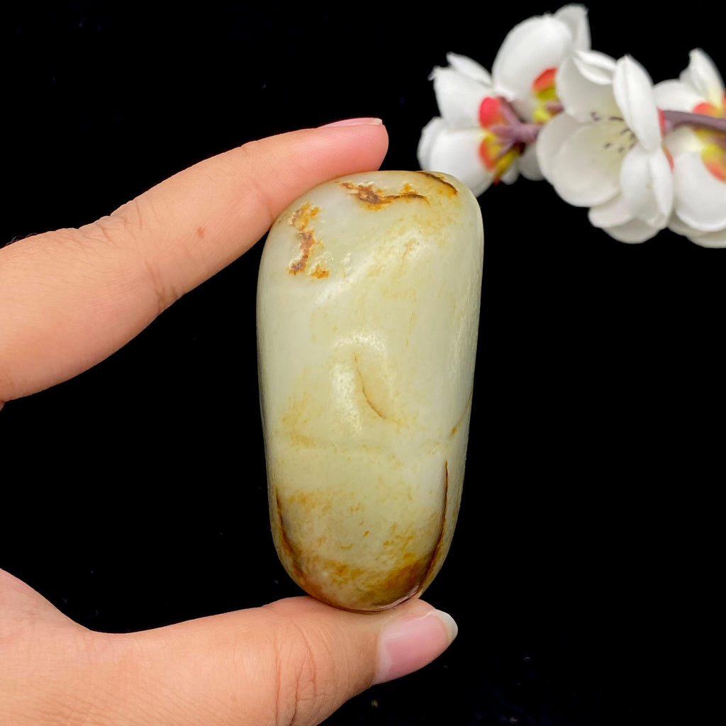 和田玉洒红皮籽料手把件（163.7g）