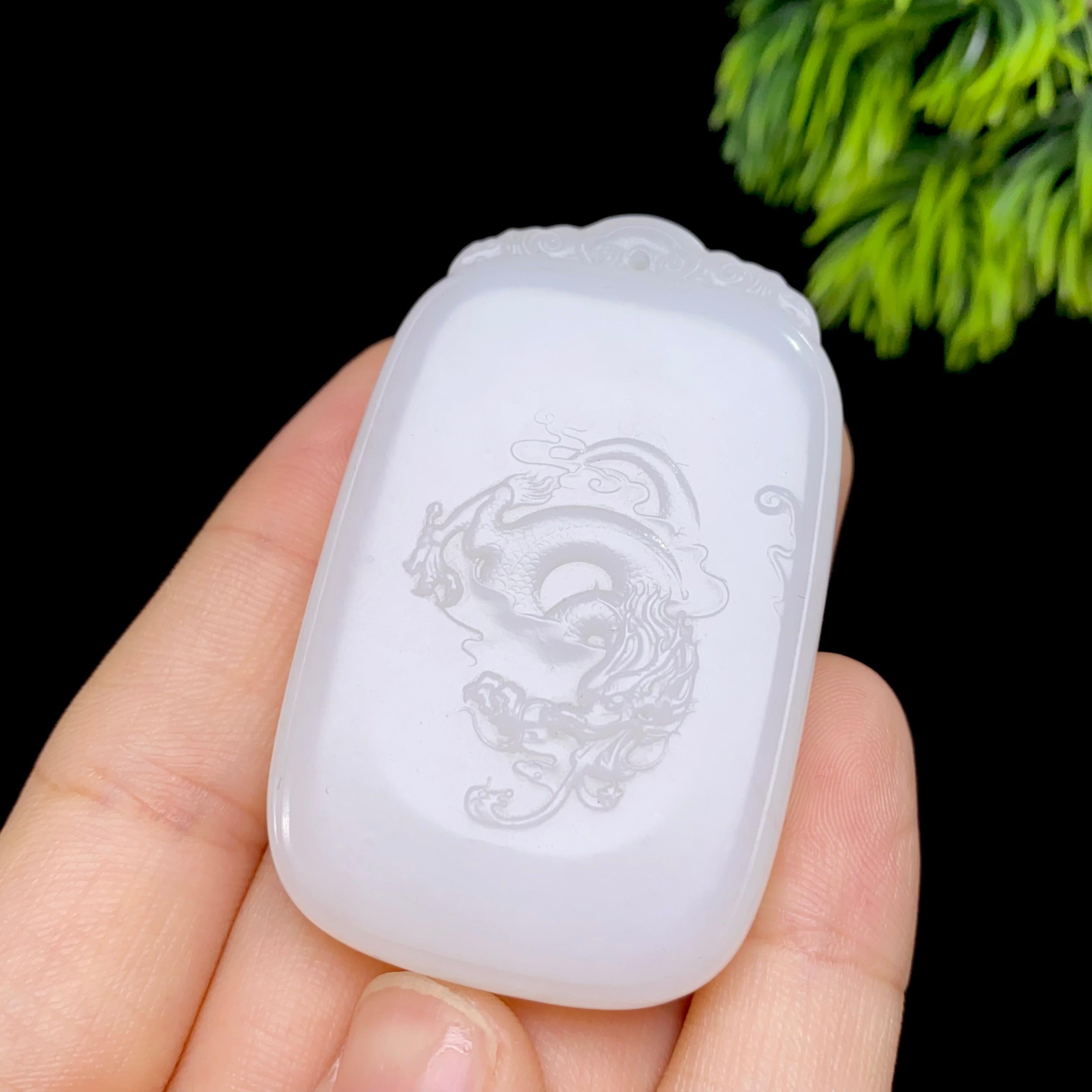 和田玉白玉龙行天下（41.6g）