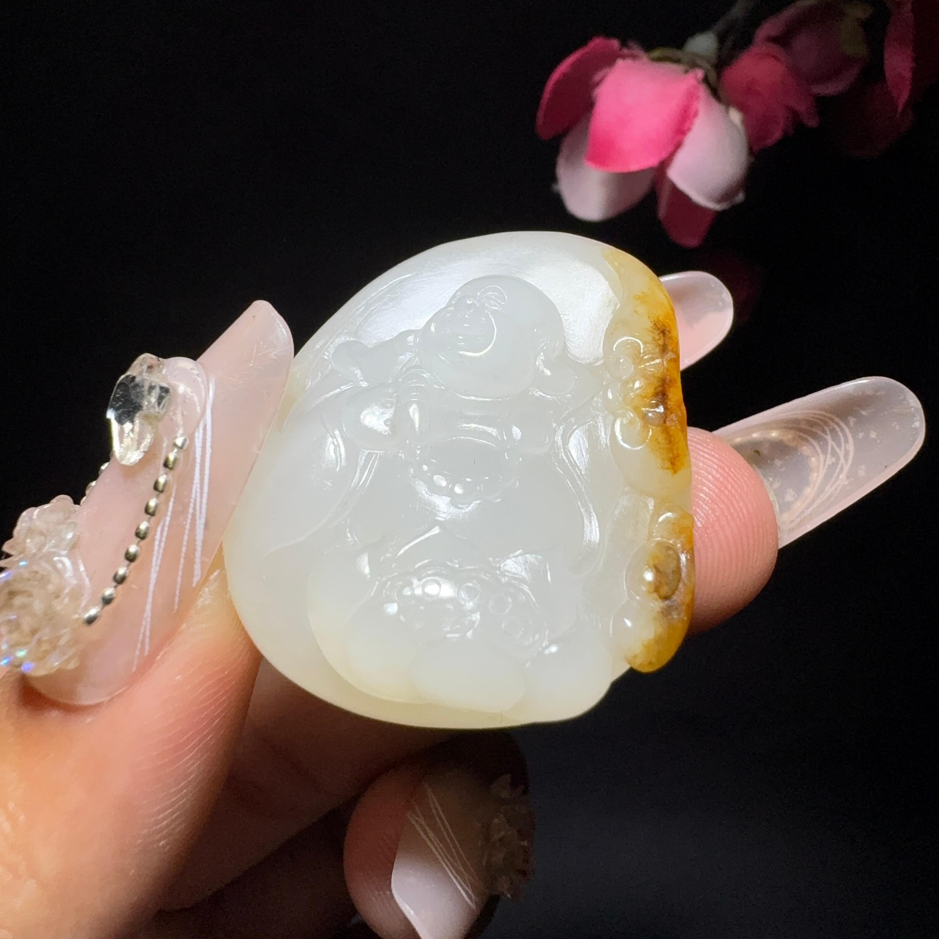 和田玉籽料挂件佛公（21.9g）