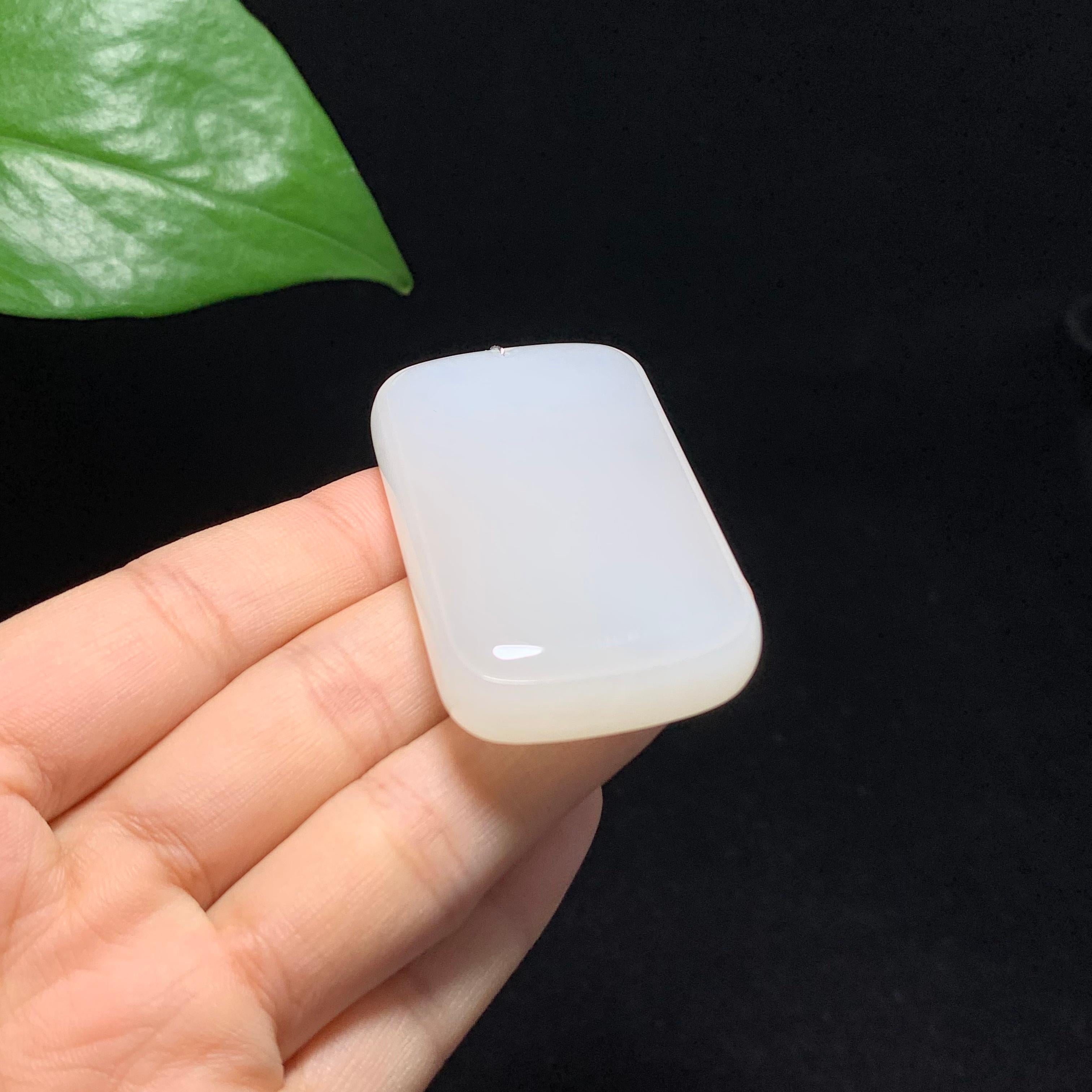 收藏级和田山料冰底白玉无事牌挂件（47.5g）