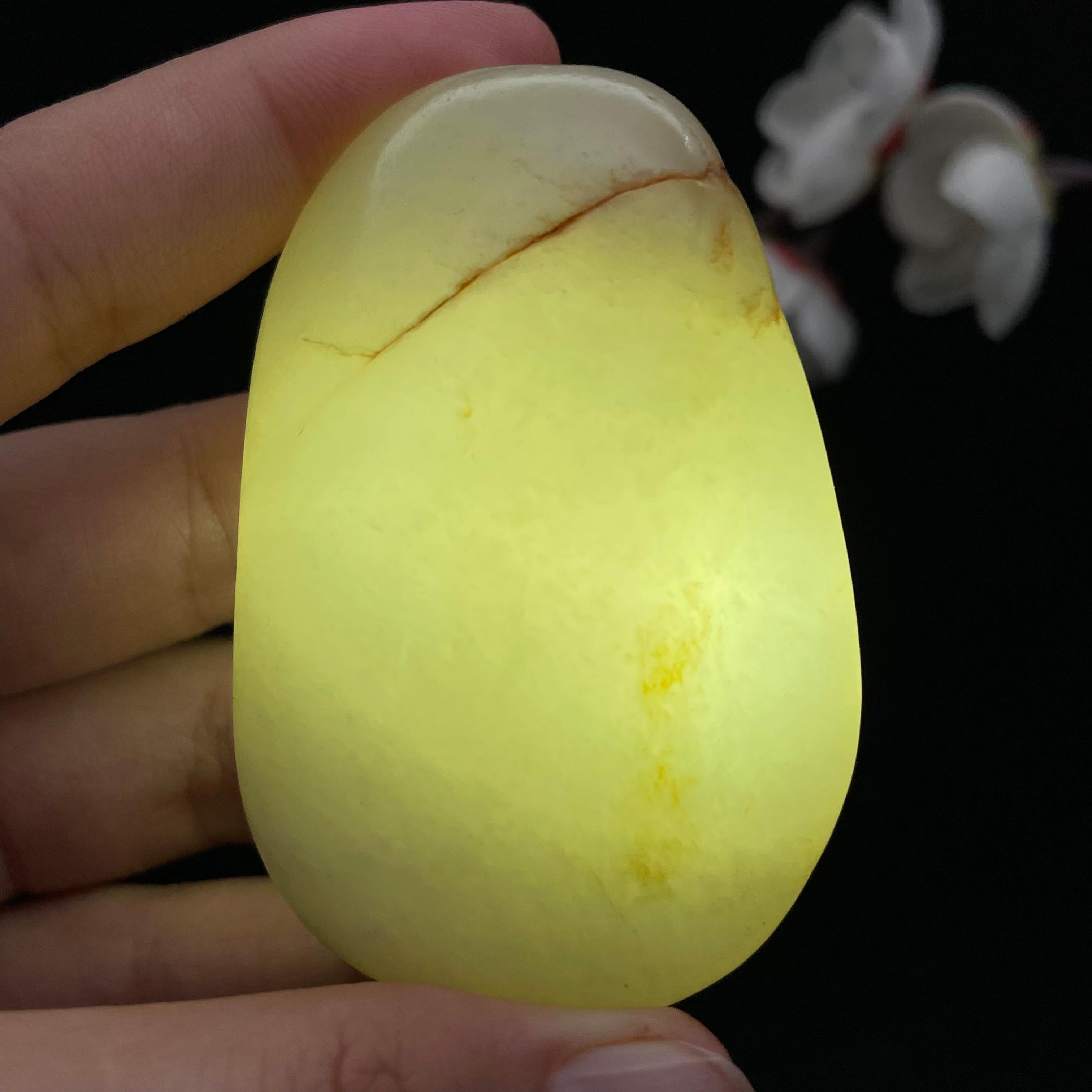 和田玉白玉带洒金皮籽料手把件（84.4g）