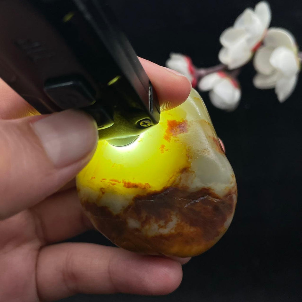 和田玉红皮籽料手把件（105.4g）