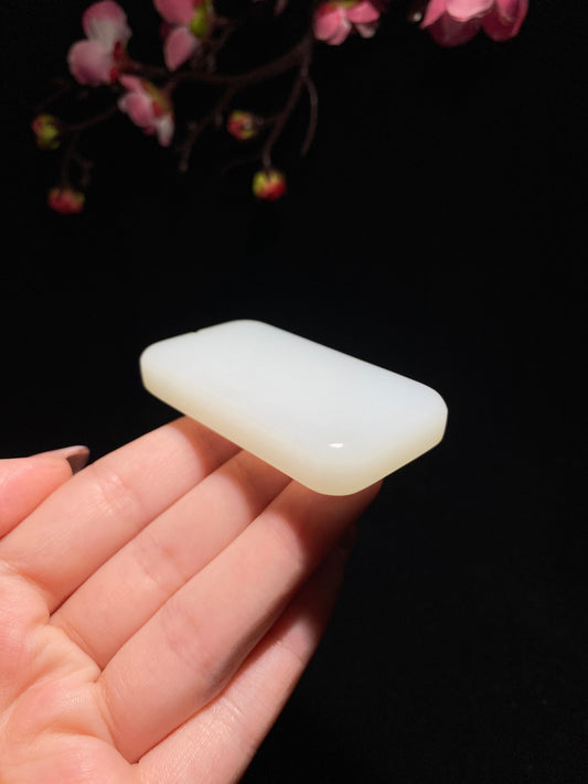 和田玉糖白玉无事牌（56.0g）