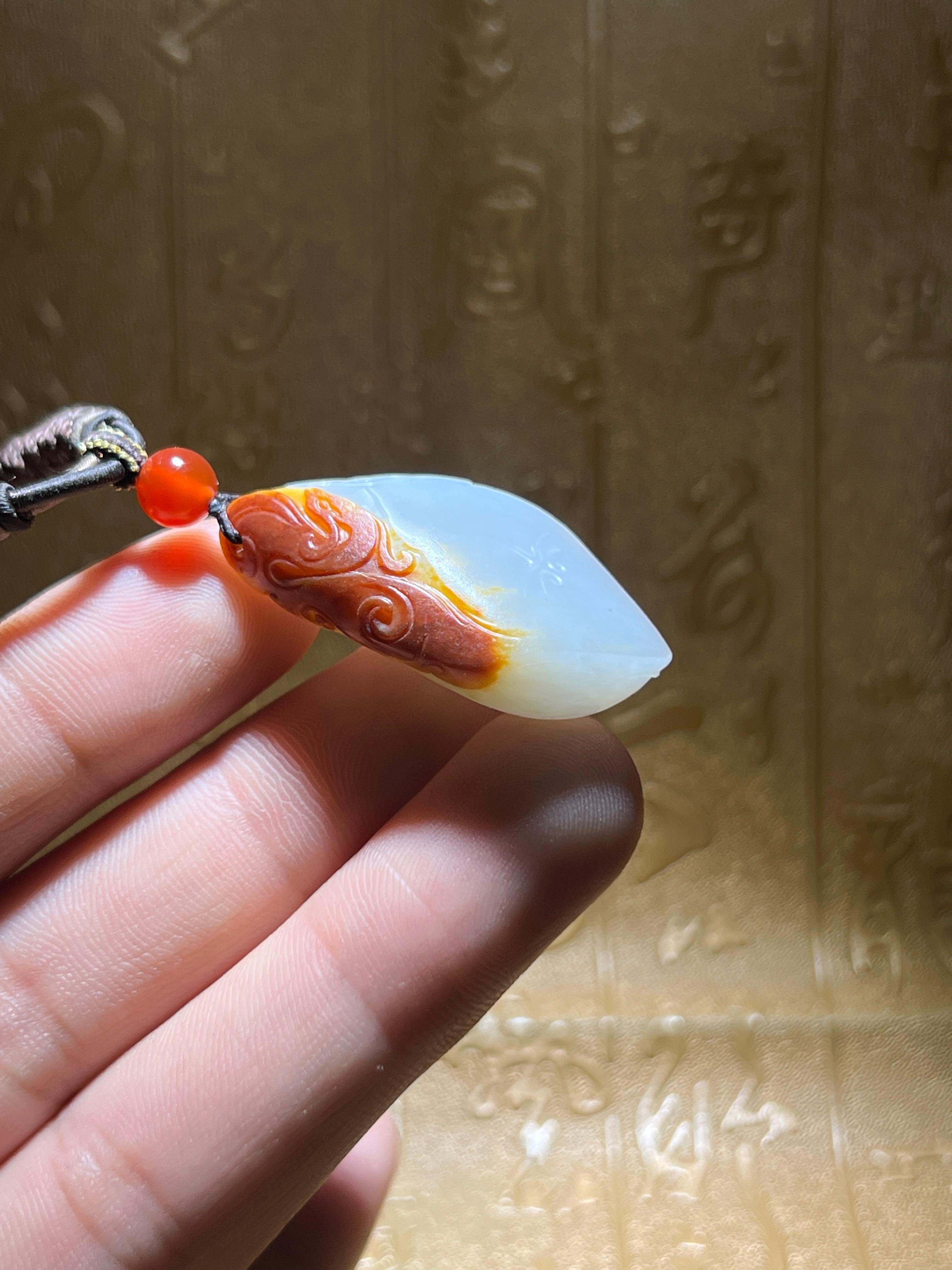 籽料雕件– 厚德载玉
