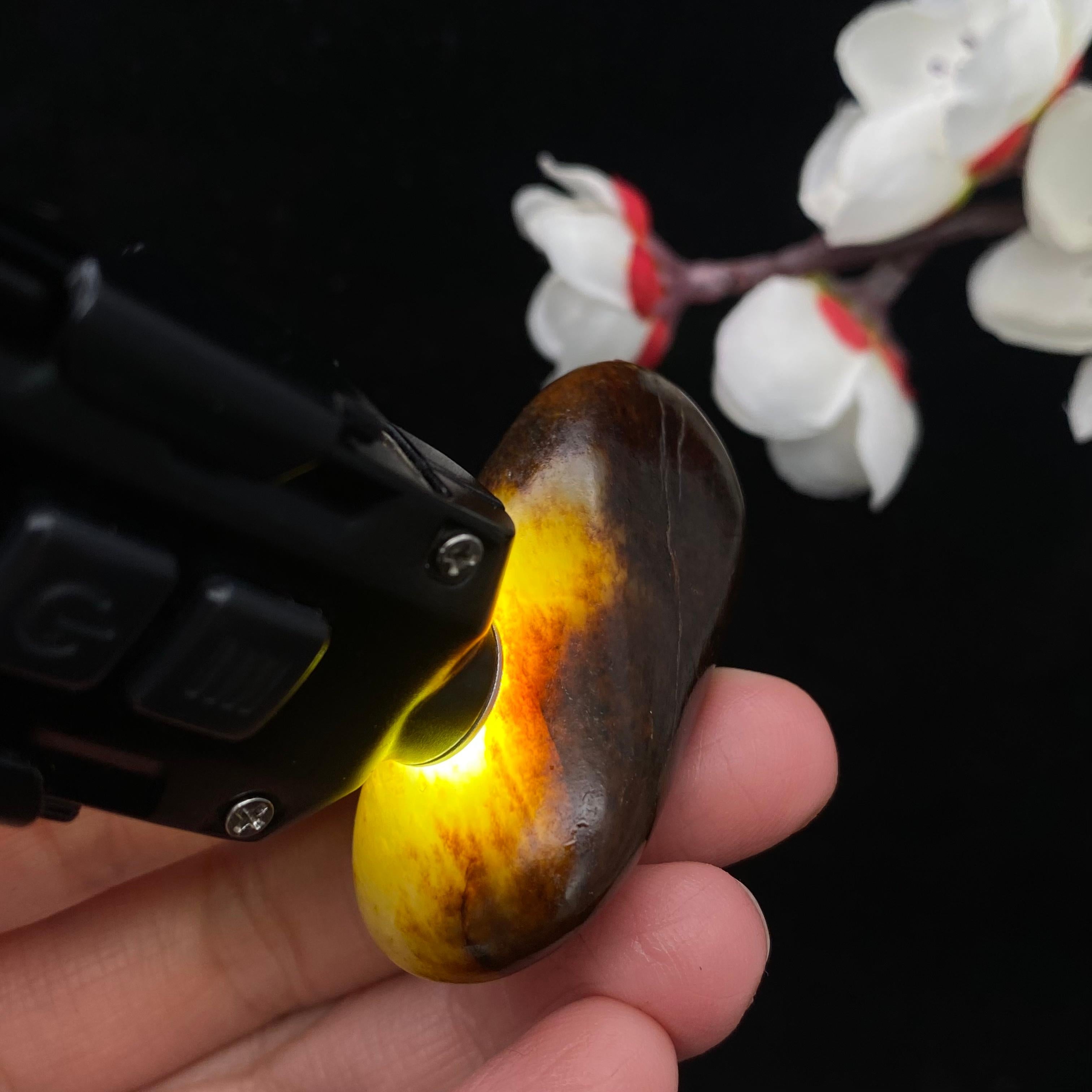 和田玉红沁皮籽料挂件（27.4g）