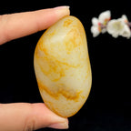 和田玉洒金皮籽料手把件（68.3g）
