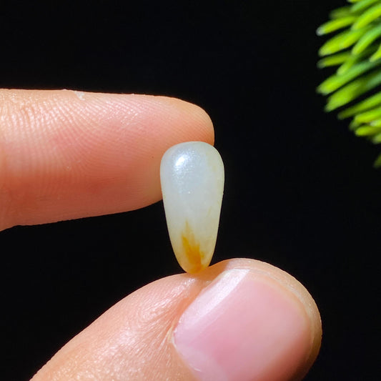 和田玉白玉洒金皮籽料原石（1.5g）
