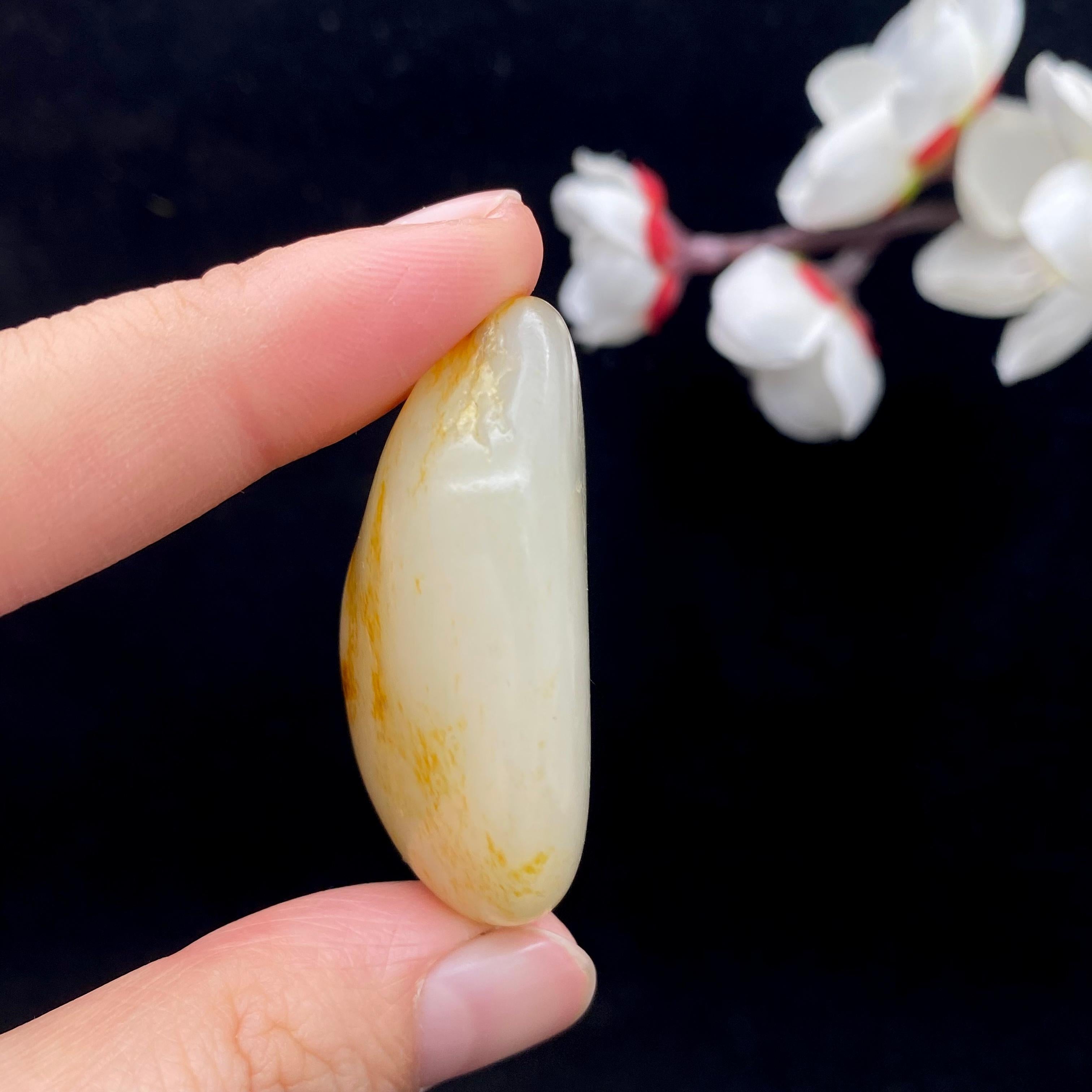 和田玉洒金皮籽料原石（30.7g）