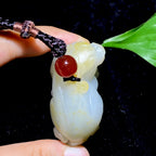 和田玉籽料貔貅把件（76.8g）