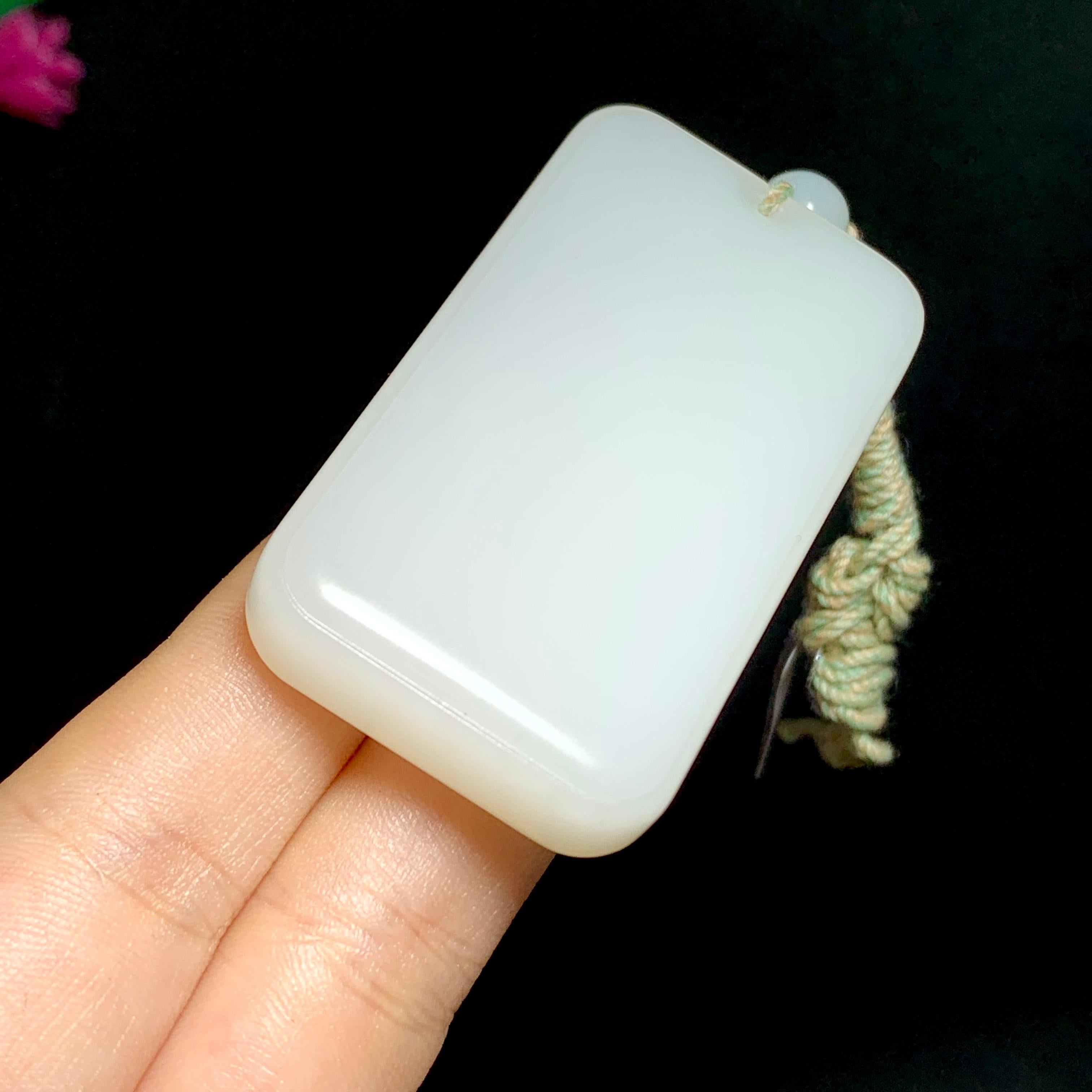 高品质和田羊脂白玉平安无事牌（55.6g）