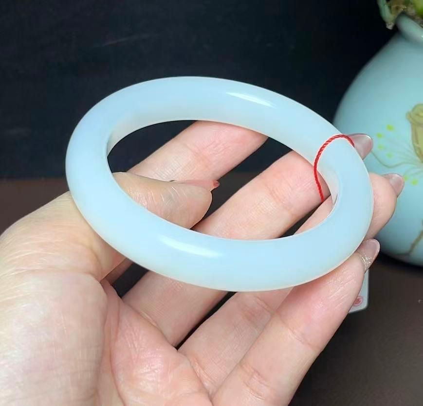 和田羊脂玉手镯（49.6g）