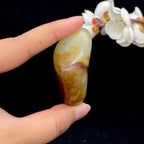 和田玉聚红皮籽料小手把件（75.3g）