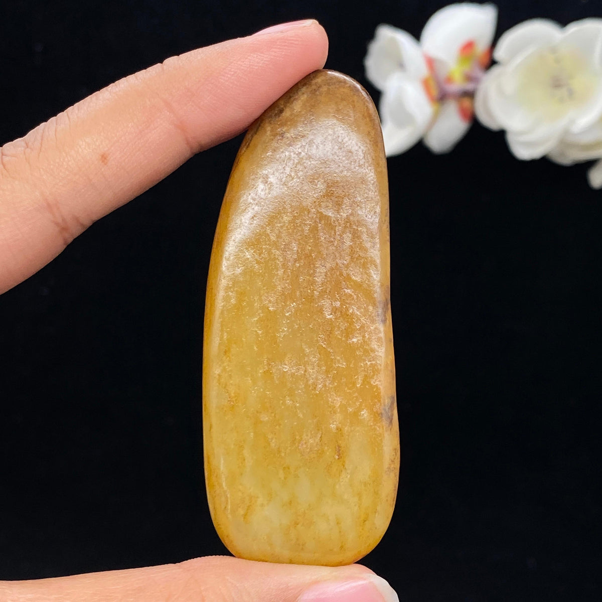 和田玉黄沁皮籽料挂件（38.9g）