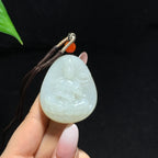 和田籽料秋梨皮白玉观音挂件（47.2g）