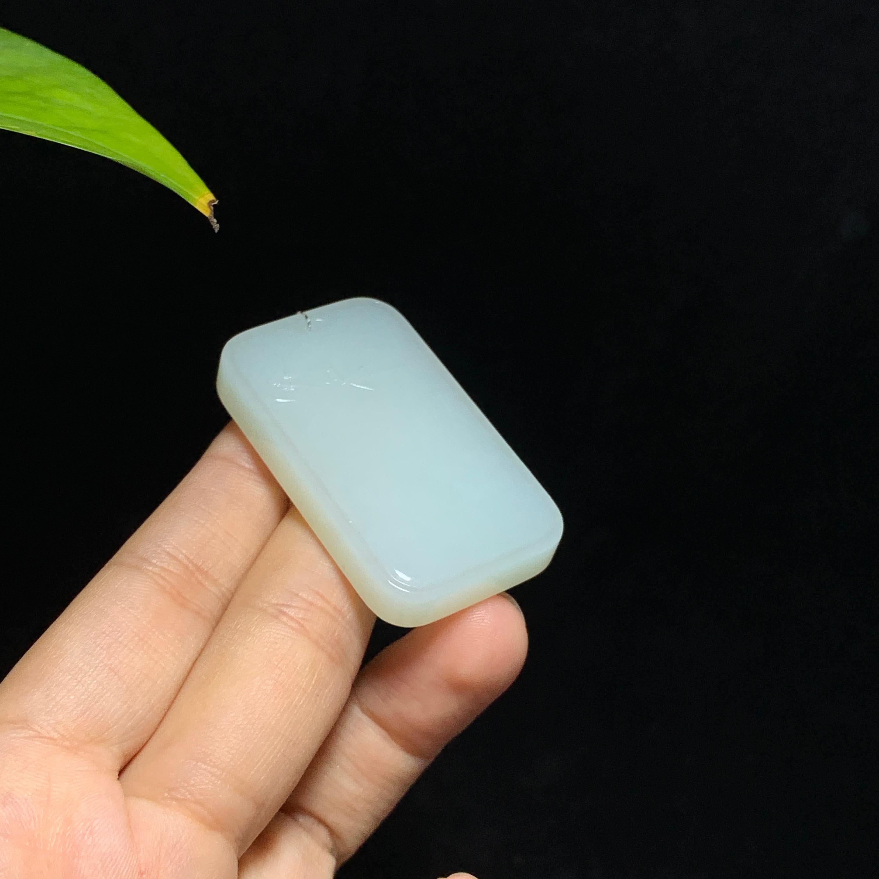 和田山料白玉无事牌（33.9g）