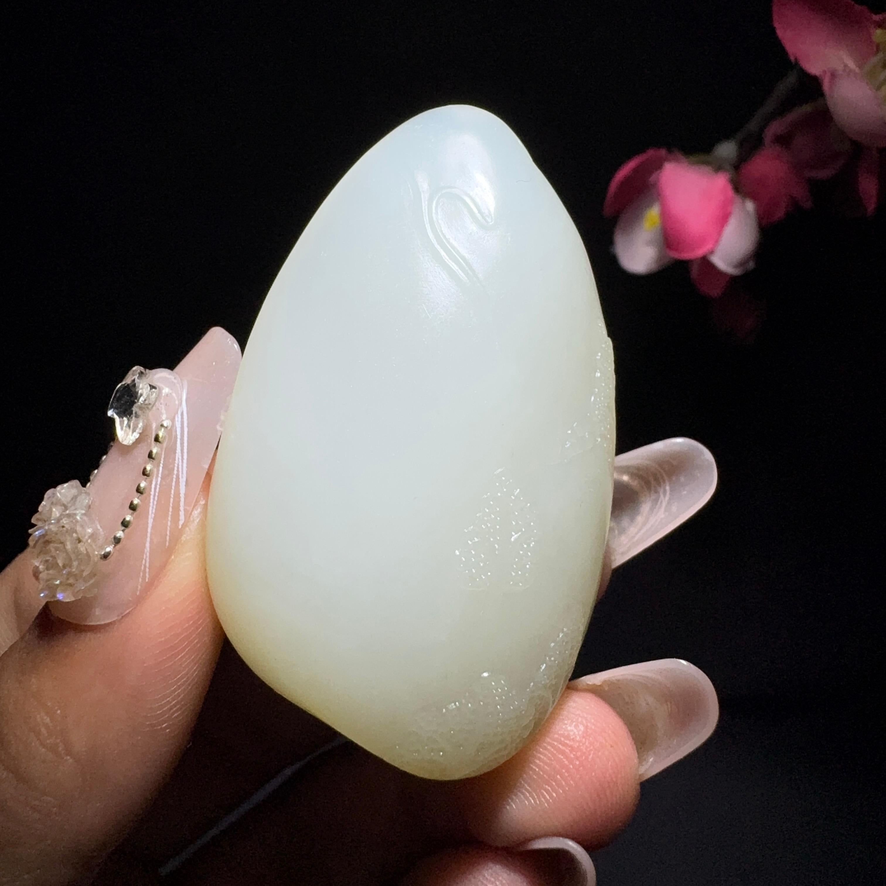 和田玉籽料挂件莲花观音（40.7g）