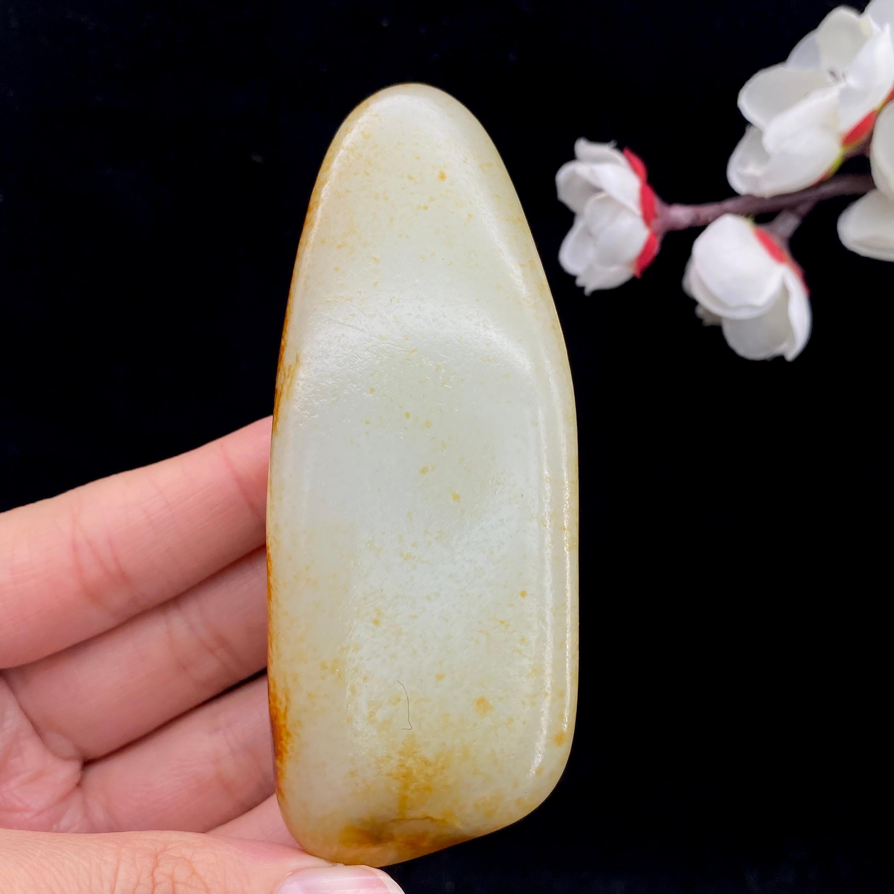 和田玉聚红皮籽料手把件（123.3g）