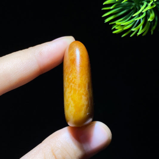 和田玉黄沁籽料原石（35.7g）
