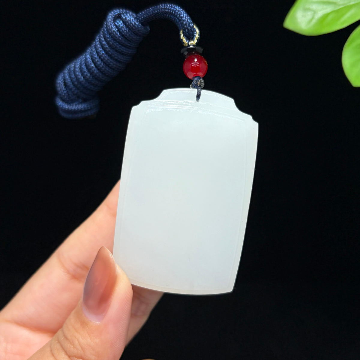 和田山料羊脂白玉无事牌（58.3g）