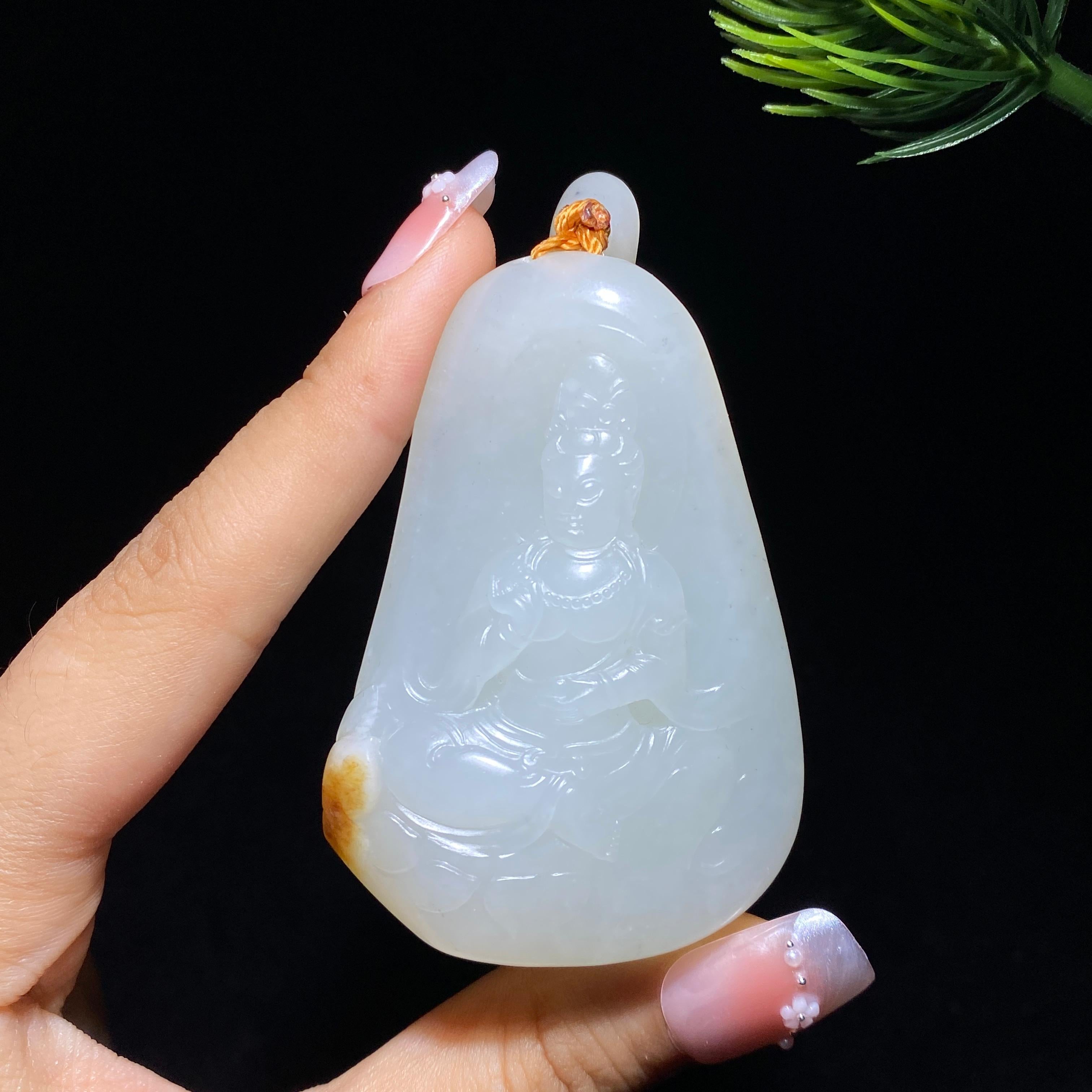 和田玉籽料观音（87.4g）