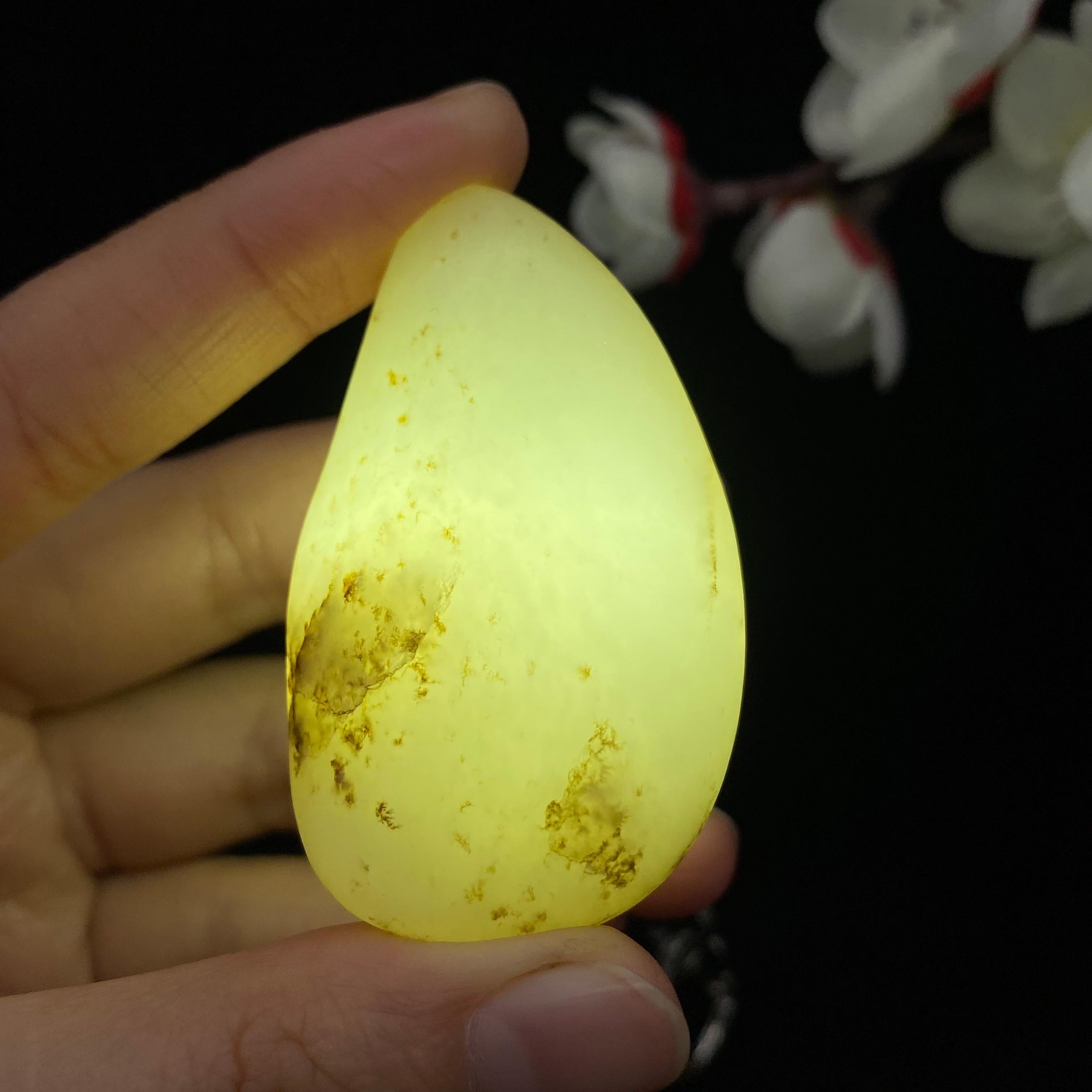 和田玉秋梨皮籽料挂件（44.4g）