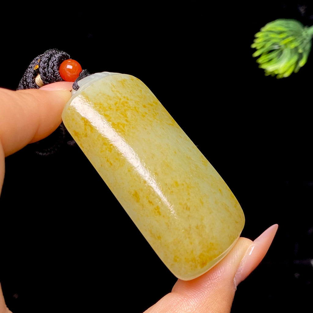 和田玉籽料无事牌（65.3g）