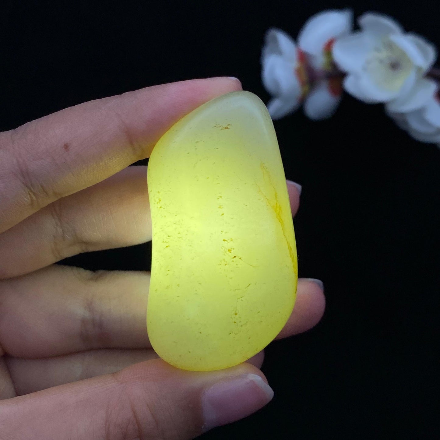 和田玉黄皮籽料原石（58.5g）