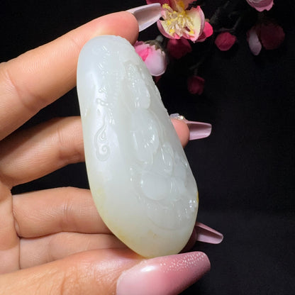 和田玉籽料挂件莲花观音（75.7g）