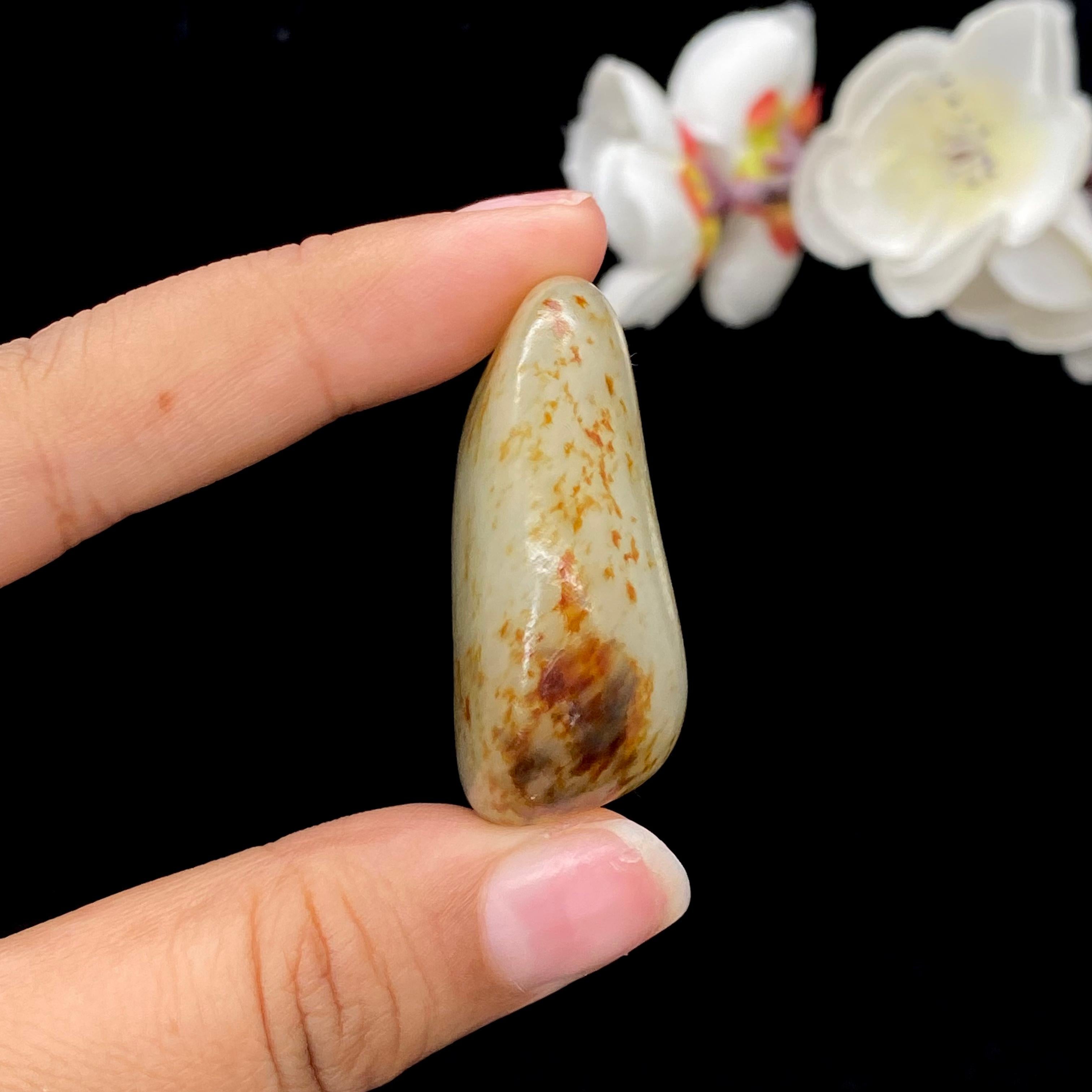 和田玉洒红皮籽料（35.3g）