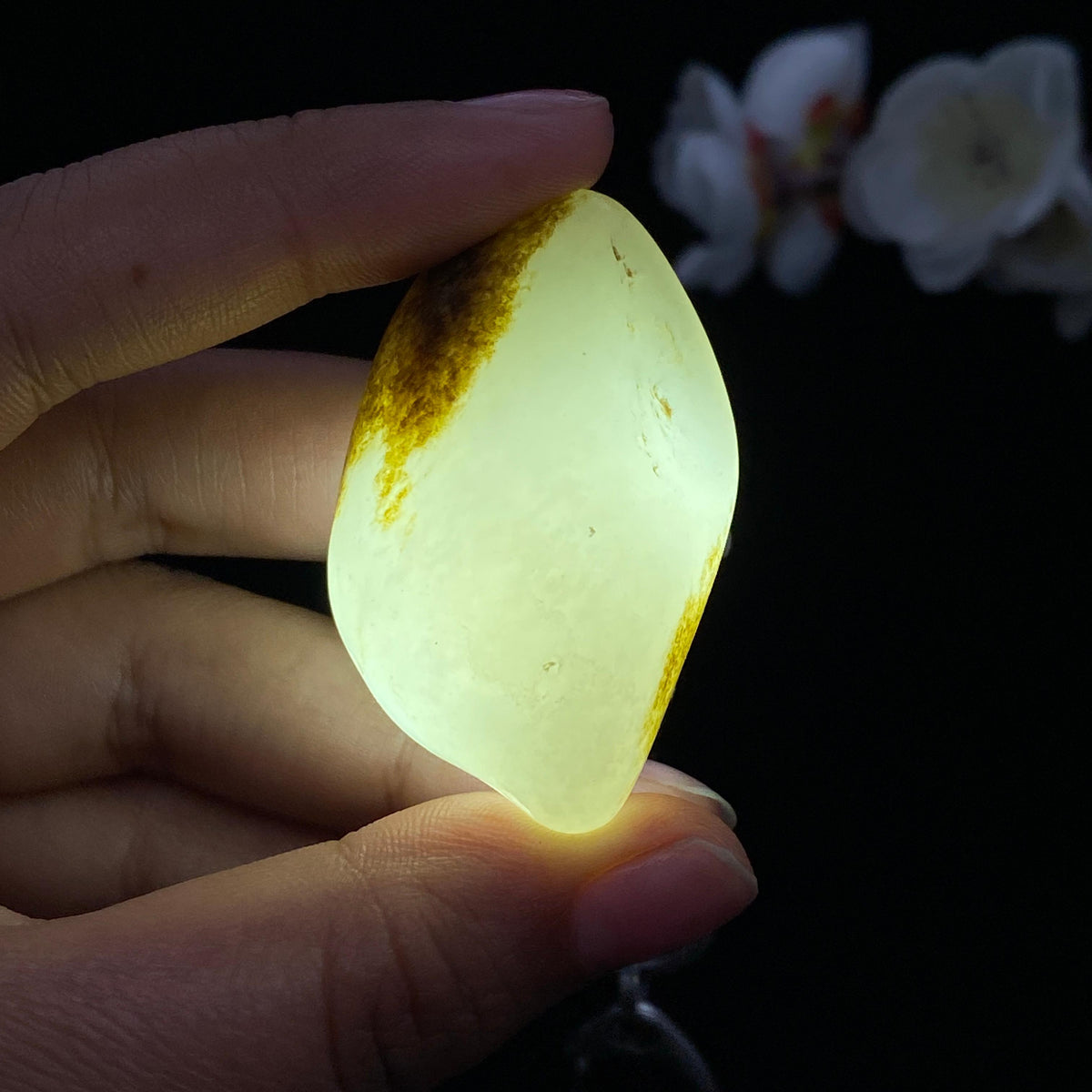 和田玉秋梨皮籽料挂件（34.2g）