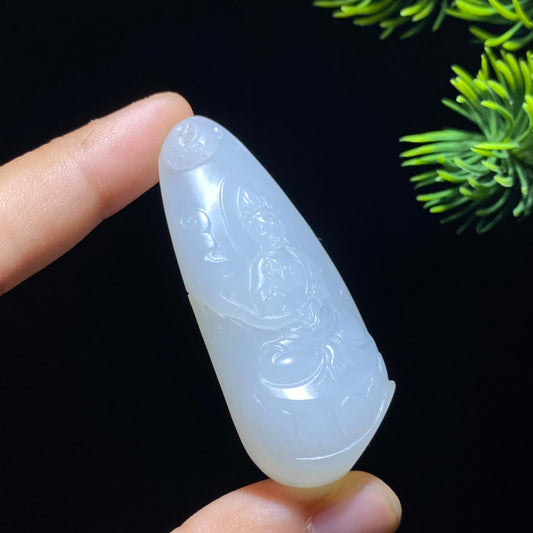 和田玉籽料观音（30.0g）