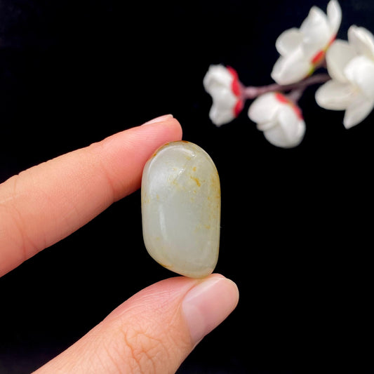 和田玉聚红皮籽料原石（17.2g）
