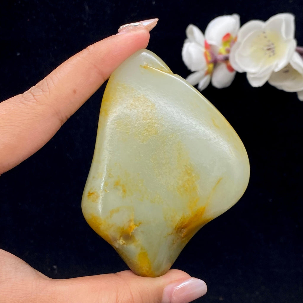 和田玉洒金皮籽料手把件（144.3g）