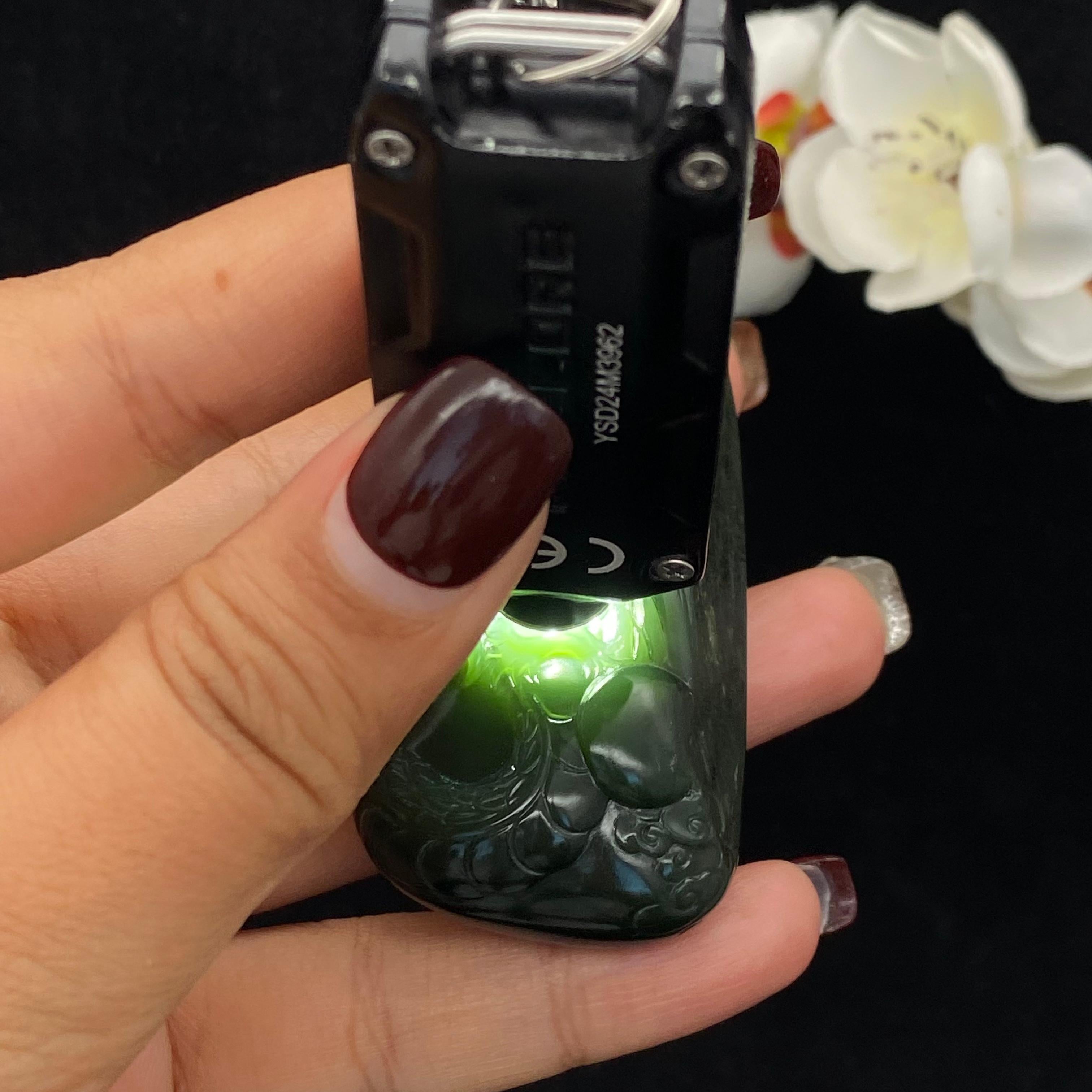 和田玉沙枣青籽料【龙】大挂件（69.42g）