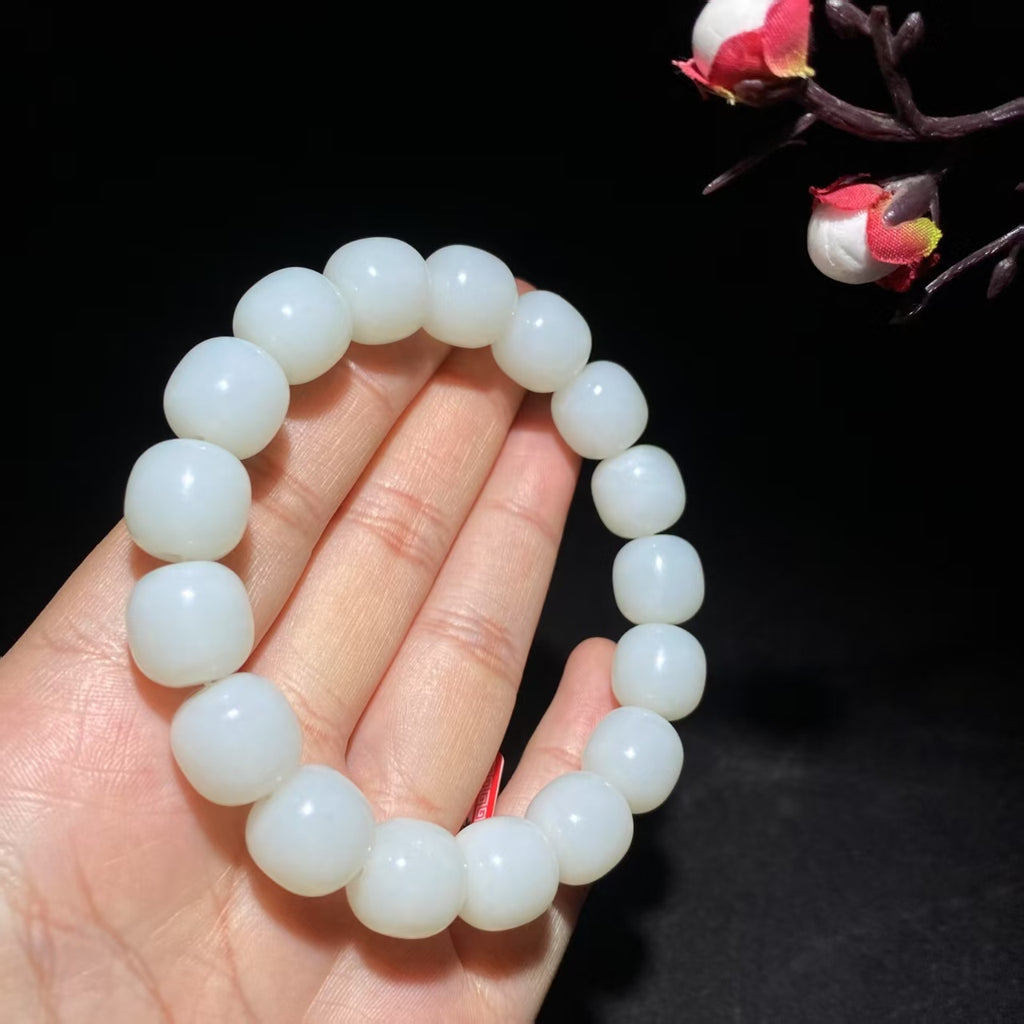 和田山料白玉老型珠手串