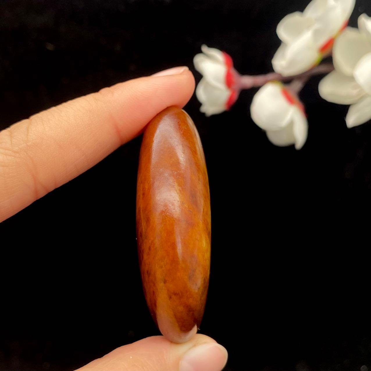 和田玉红沁皮籽料原石（48.5g）