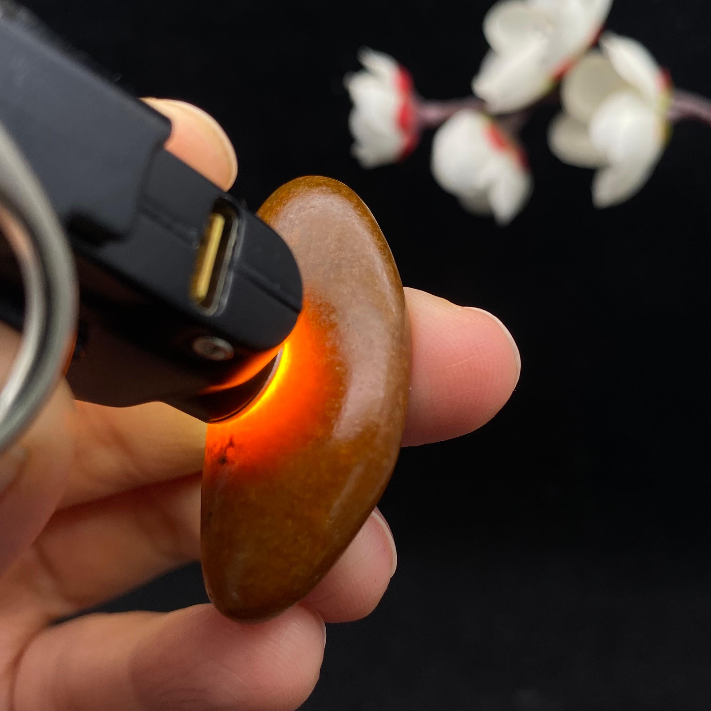 和田玉黄沁皮籽料（16g）