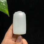 和田山料羊脂白玉无事牌挂件（76.7g）