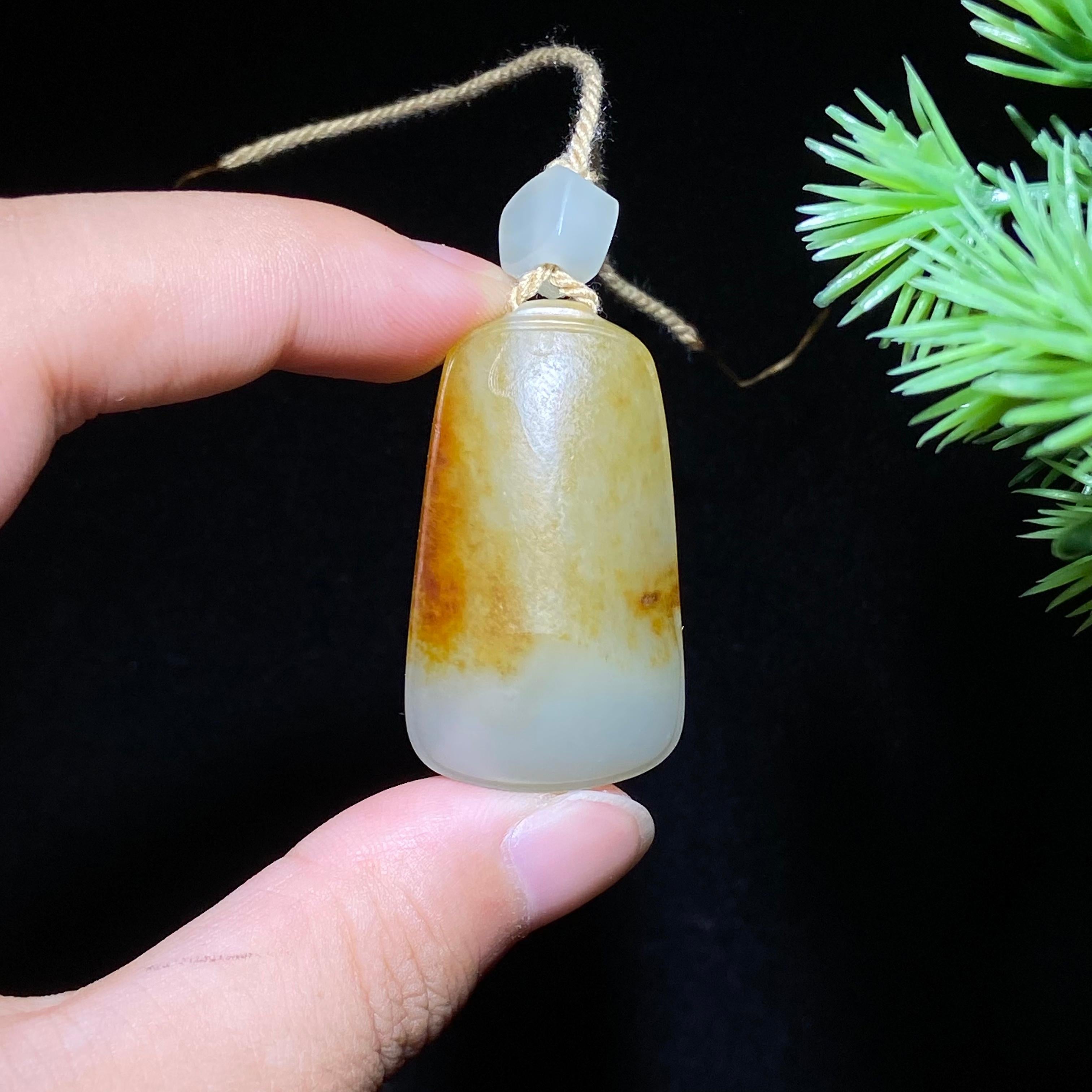和田玉籽料无事牌（19.4g）
