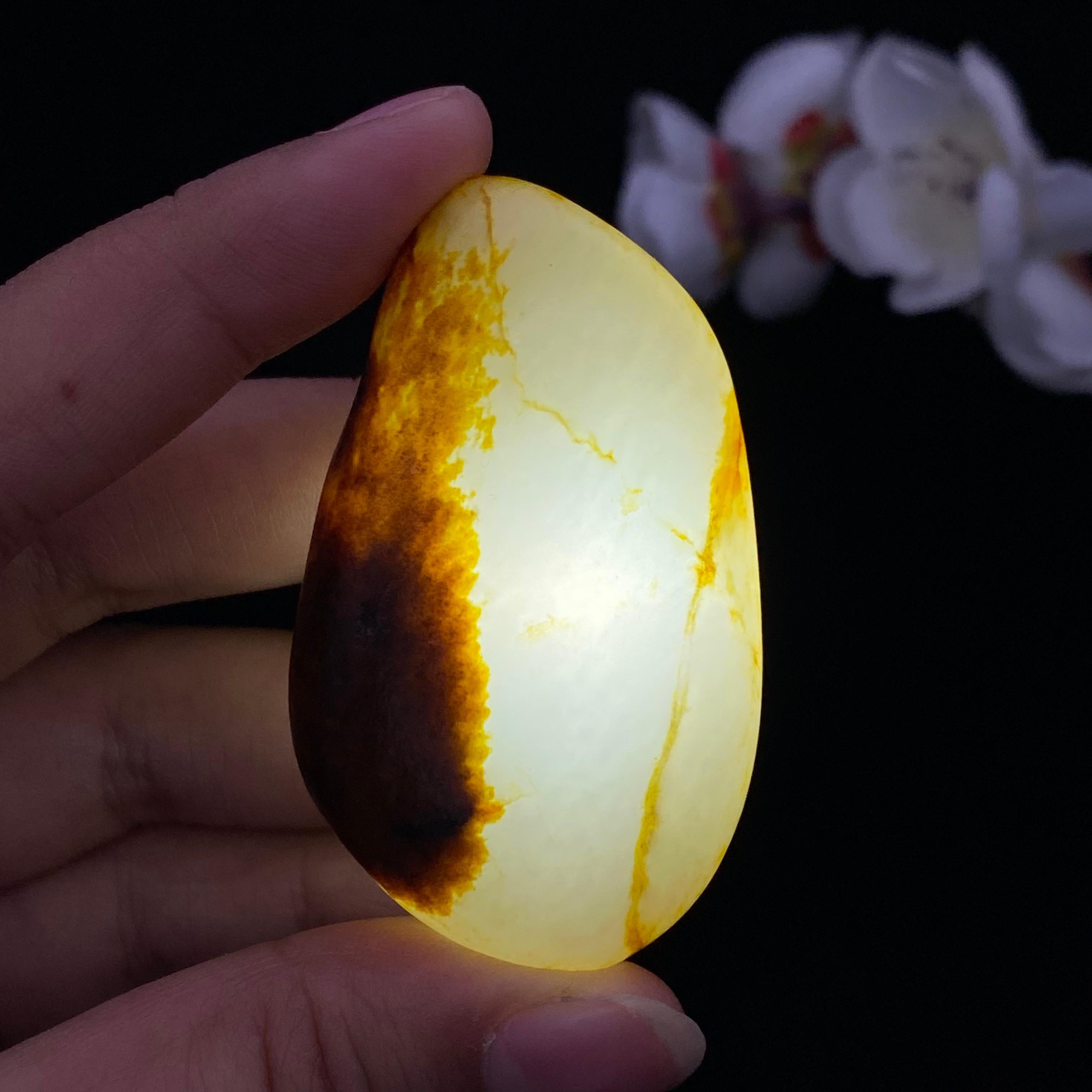 和田玉聚红皮籽料挂件（47.3g）