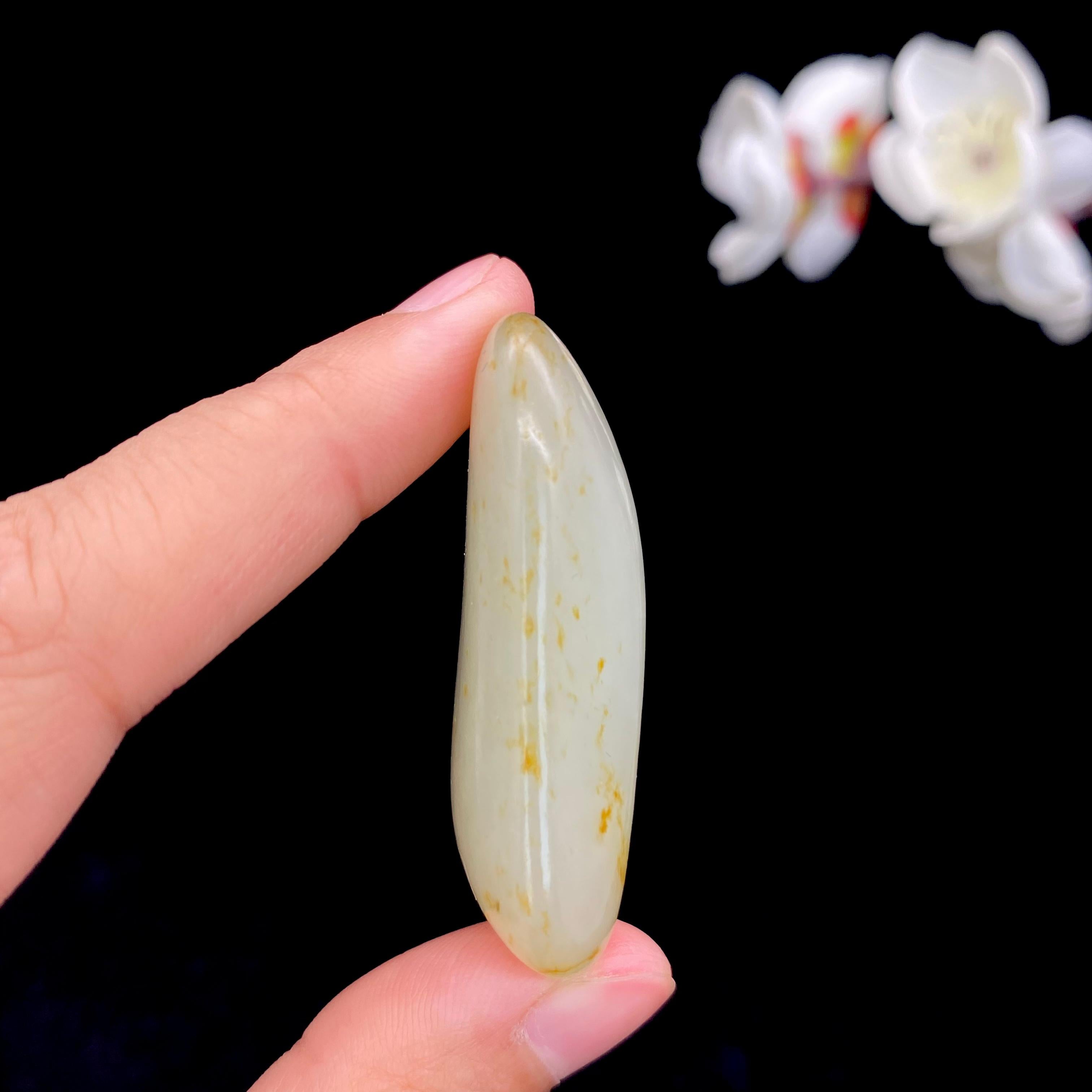 和田玉洒金皮籽料原石（23.1g）