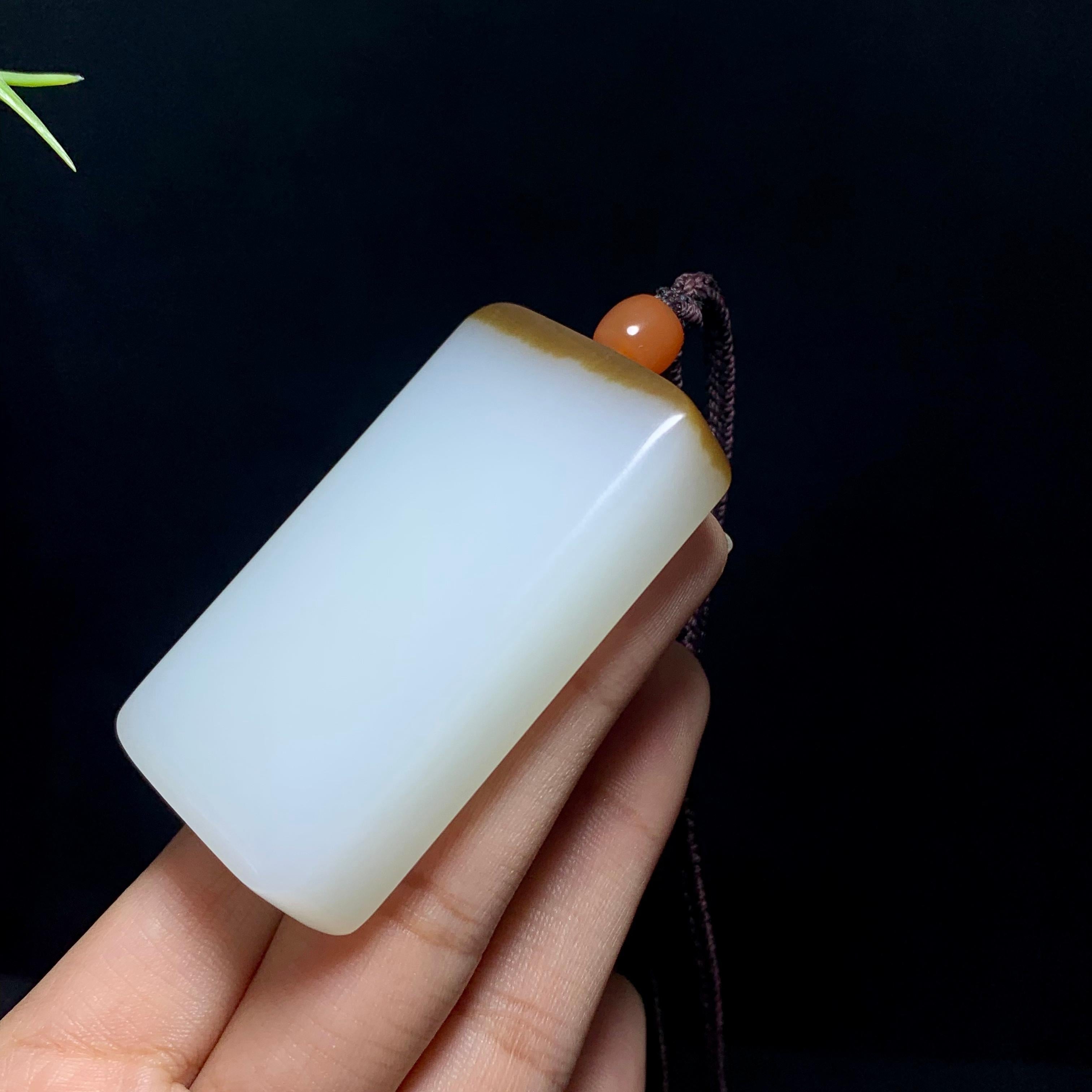 精品和田羊脂糖白玉无事牌（69.0g）